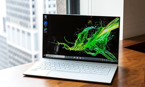 Acer Swift 7 2019. Ảnh: Verge.