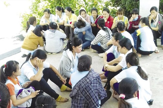Chới với vì mất việc cuối năm - Ảnh 1. Chới với vì mất việc cuối năm - Ảnh 1.